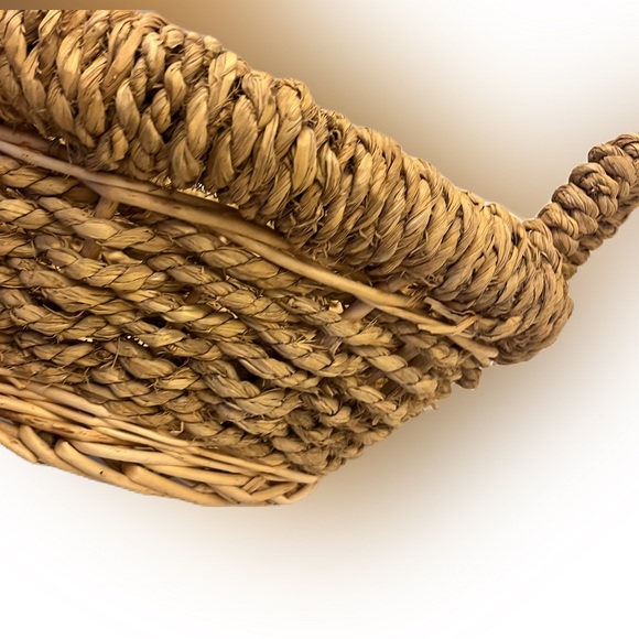 Wooden woven basket - Picture 4 of 11